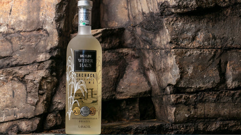 Cachaça Prata Prime, uma criação inovadora com um toque da joia Diamant 21 anos.