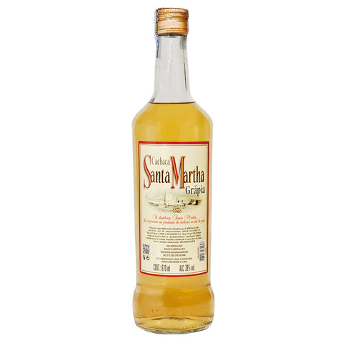 Garrafa de Cachaça Santa Martha Grapia 670ml, envelhecida por um ano em barricas de Grapia.