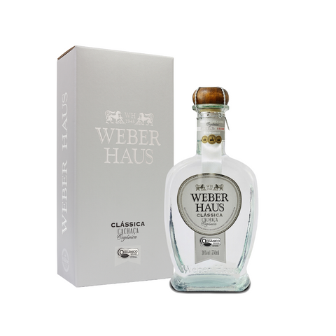 Cachaça Prata Clássica Weber Haus com embalagem.