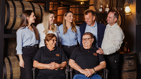 Weber Haus 78 anos: uma história de família, cachaça e tradição