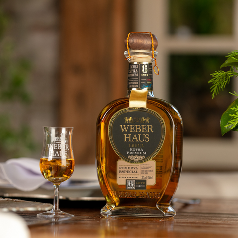 Cachaça Weber Haus Extra Premium 6 Anos 750ml