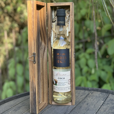 Estojo com Bebida Mista de Cachaça Weber Haus