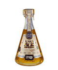 Garrafa de London Gin WH48 Amburana 750ml, gin orgânico destilado em tanques de cobre com notas amadeiradas de amburana.