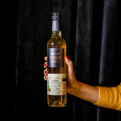 Bebida Mista de Cachaça com Jambu, Pimenta e Canela Weber Haus 500ml
