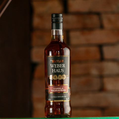 Cachaça Weber Haus Canela Sassáfras 