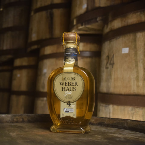 Combo de Cachaça Weber Haus Linha Especial Completo, 750ml com Copo Americano