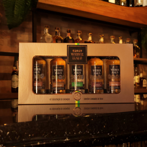 Kit de Cachaça Miniaturas Weber Haus, 50ml
