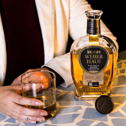 Cachaça Envelhecida 6 anos Extra Premium Weber Haus, 750ml